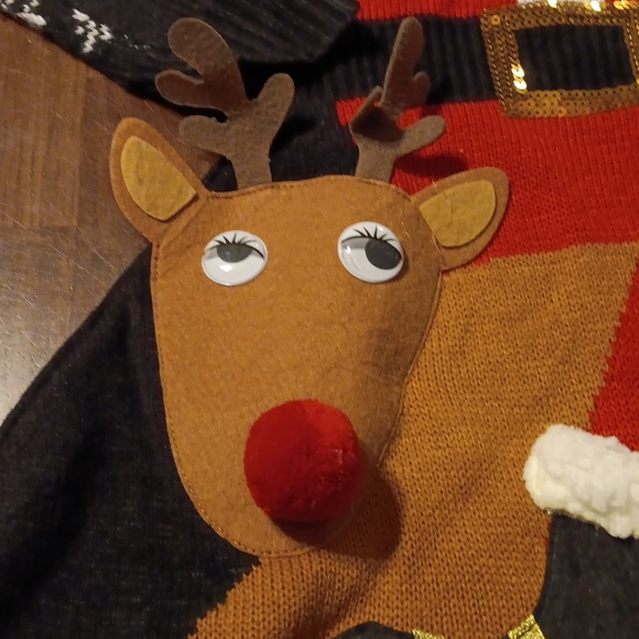 Juniors Born Famous Santa Claus Sweater Dress, size- X-SMALL - Picture 3 of 4